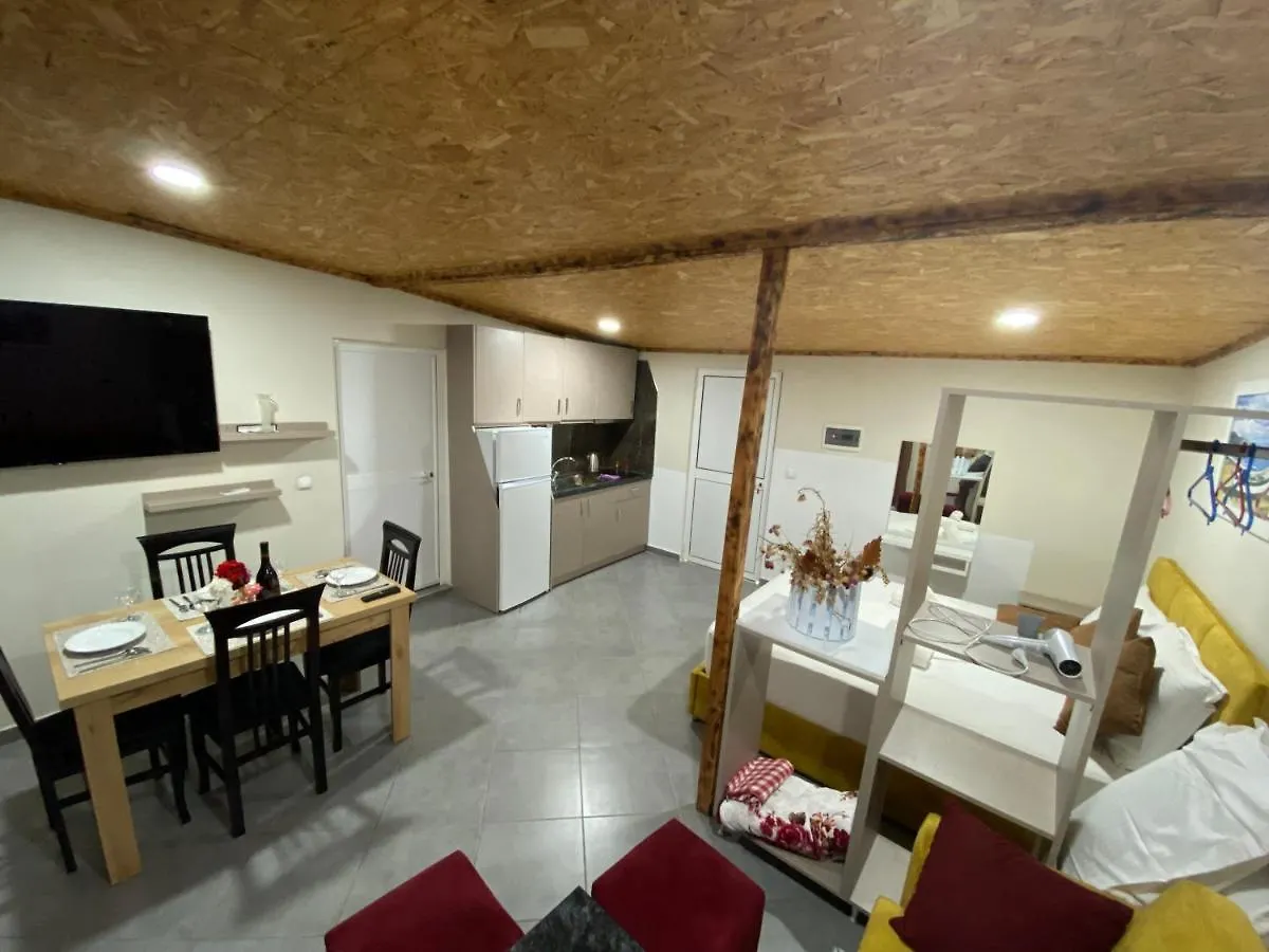 Full Moon Apartments Ksamil 0*,
