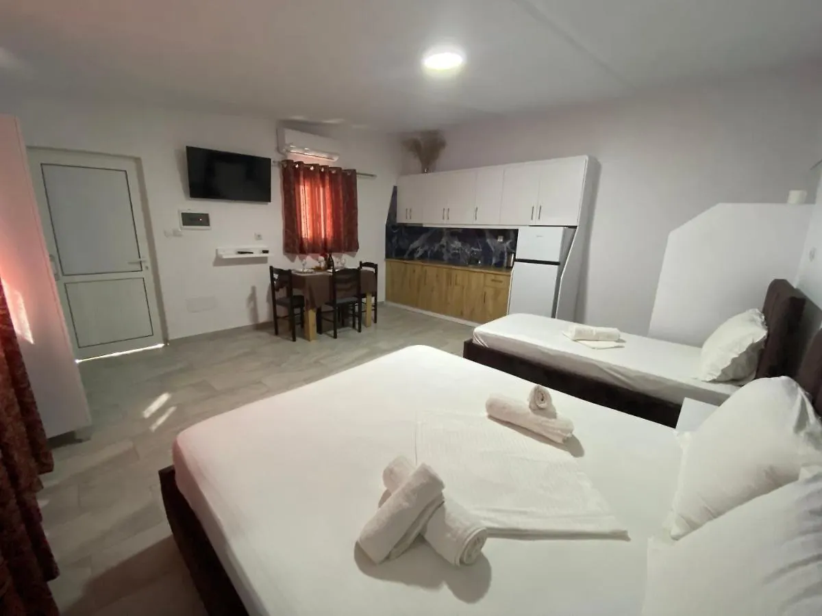 Full Moon Apartments Ksamil