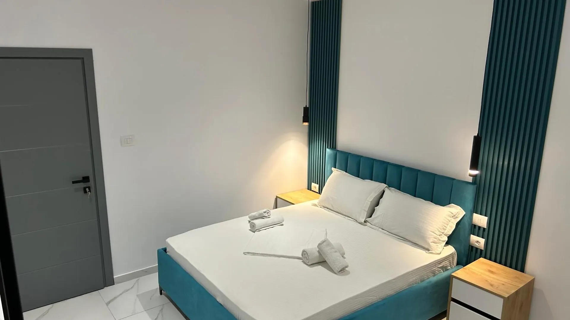 Full Moon Apartments Ksamil
