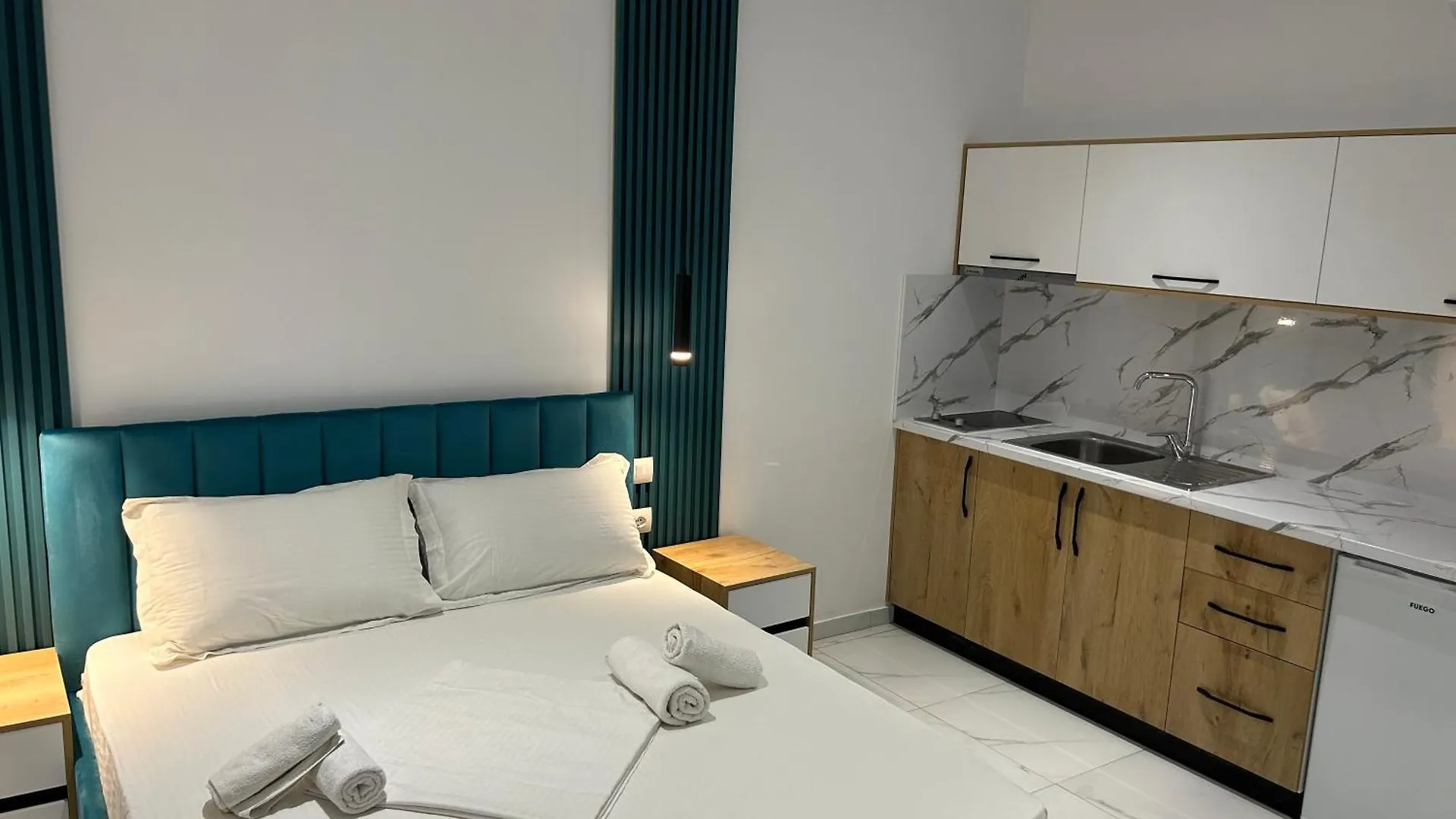 Full Moon Apartments Ksamil