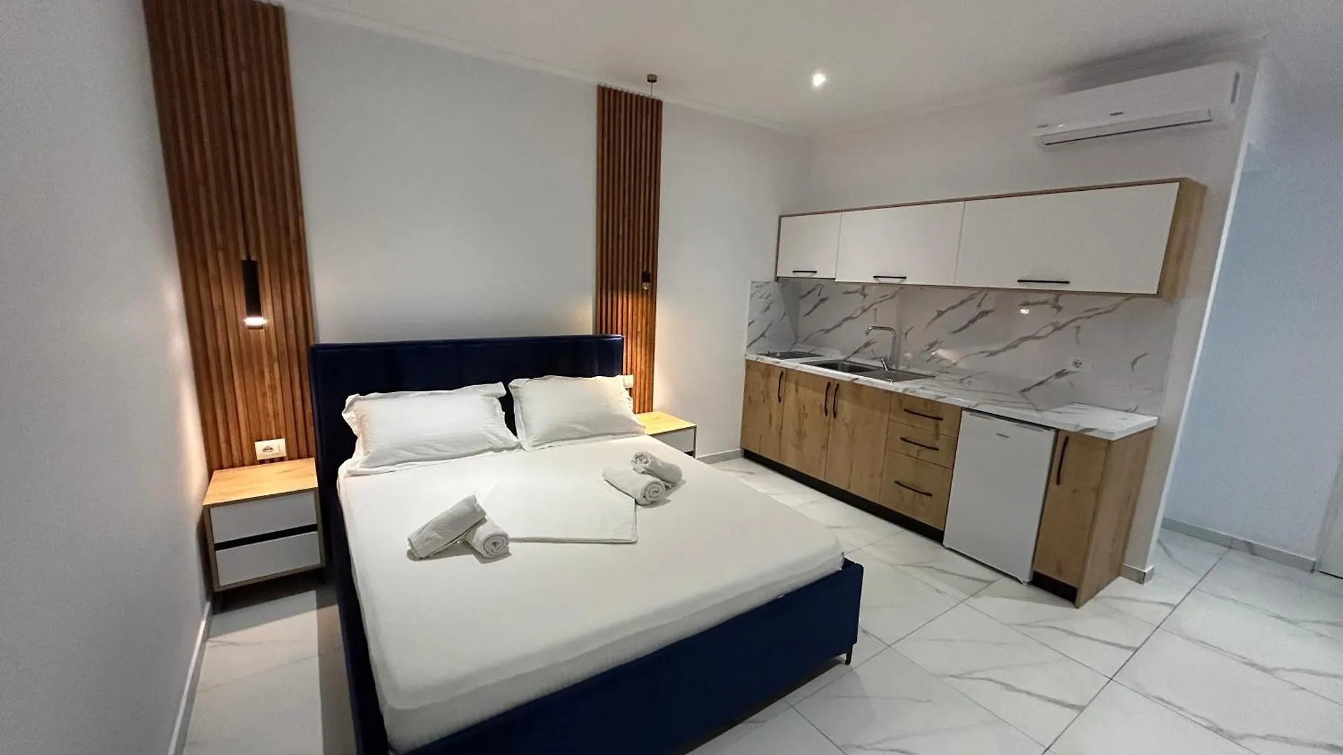 Full Moon Apartments Ksamil