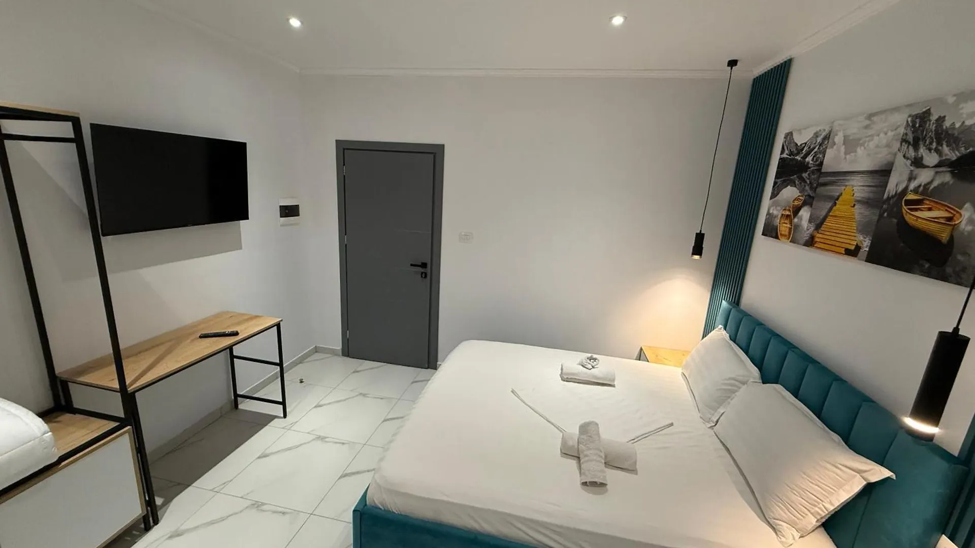 Full Moon Apartments Ksamil