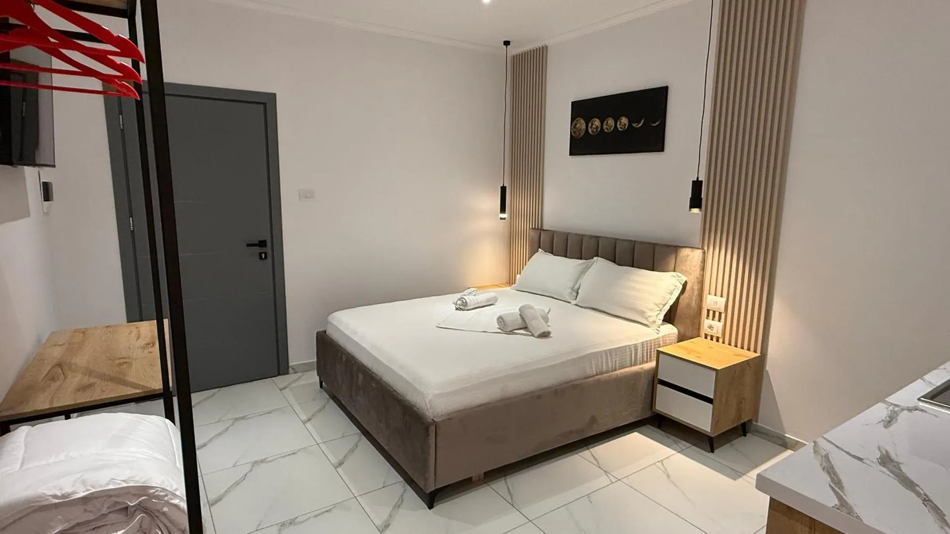 Full Moon Apartments Ksamil