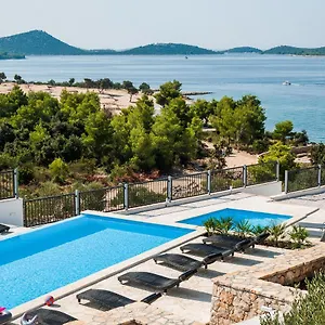 camp-panorama.hotelinzadar.com/