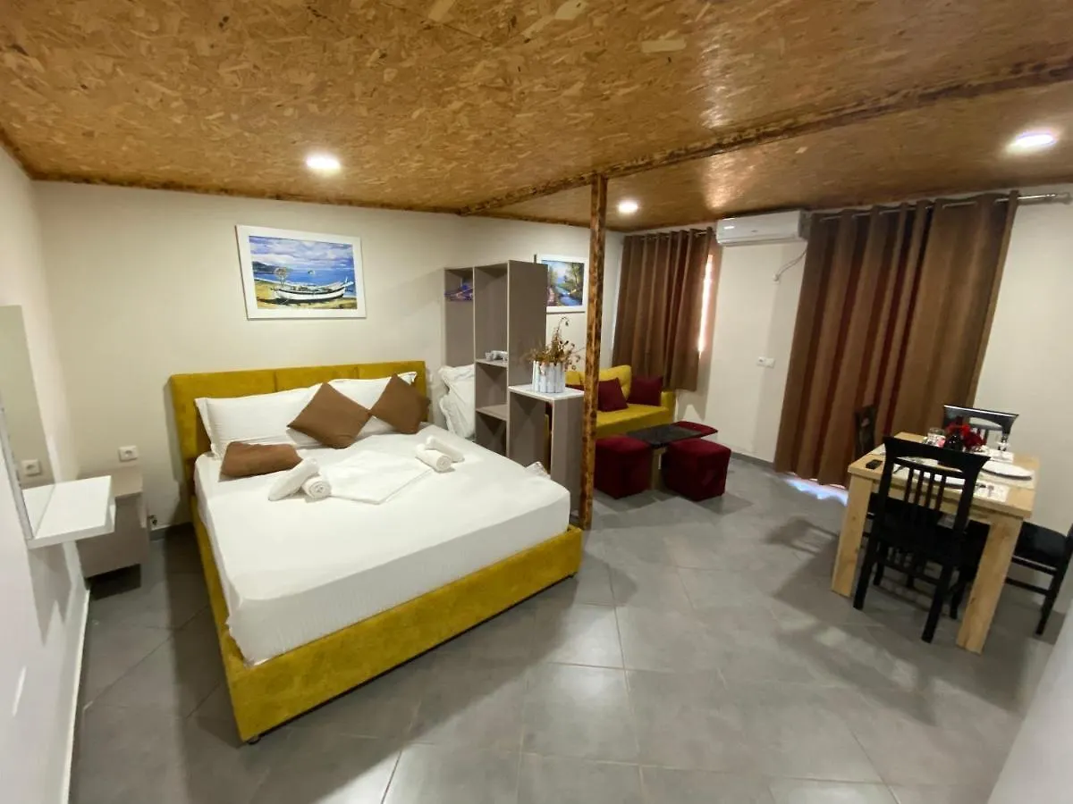 Full Moon Apartments كساميل 0*,  ألبانيا