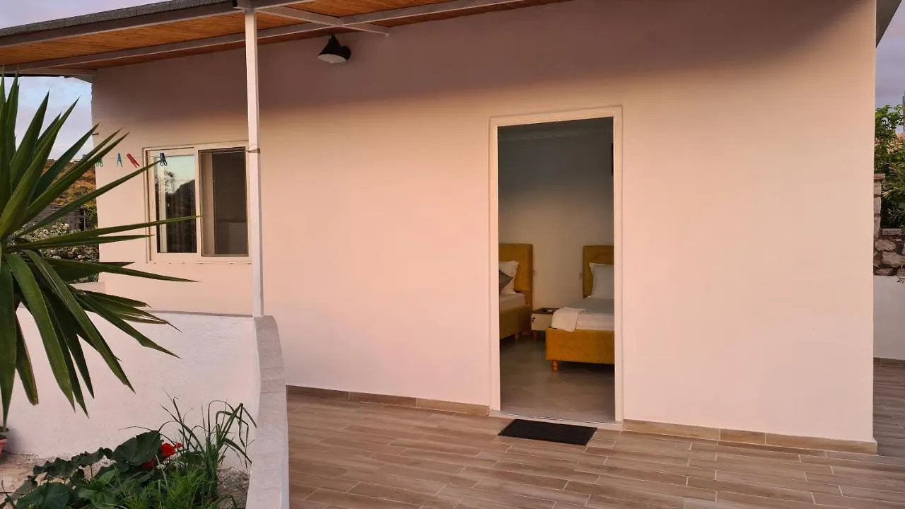 Full Moon Apartments كساميل
