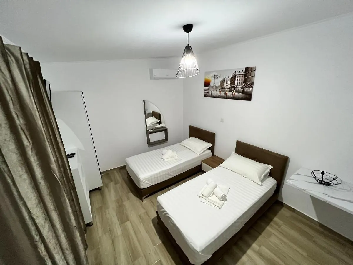 Full Moon Apartments كساميل 0*,