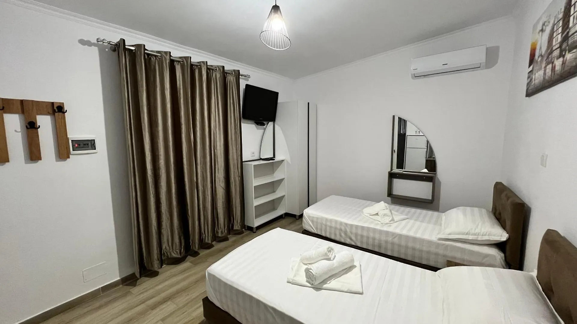 Full Moon Apartments كساميل